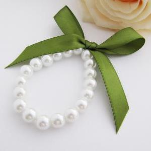 Sweet White Glass Pearls with Ribbo..