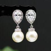 Wedding Jewelry Wedding Earrings Bridal Earrings Bridesmaid Earrings cubic zirconia ear posts with Cream Swarovski Pearl Earrings