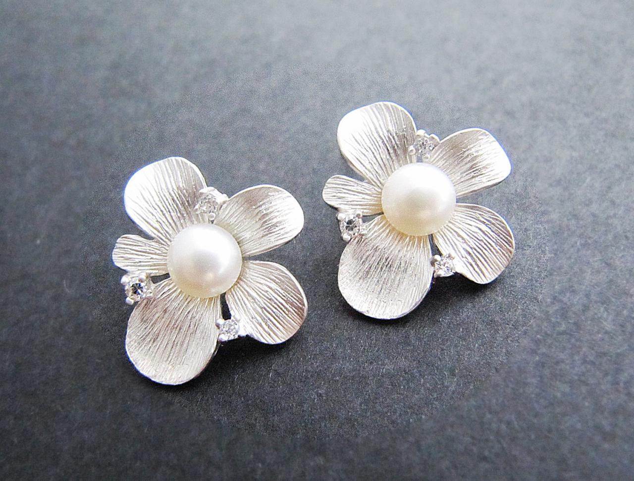 Bridal Earrings Bridesmaid Earrings - Beautiful Matte Silver Flower ...