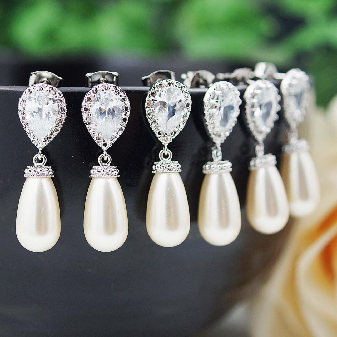 Wedding Bridesmaid Gift Bridal Earrings Bridesmaid Earrings CZ ear posts with Swarovski pearl Tear Drop dangle earrings Pearl Jewelry