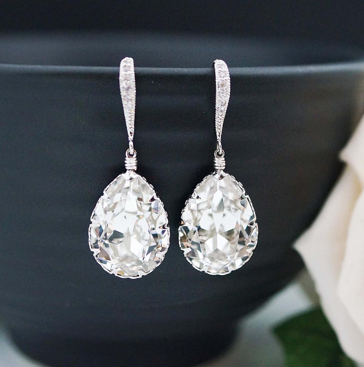 Wedding Jewelry Bridal Earrings Bridesmaid Earrings Dangle Earrings Clear White Swarovski Crystal Tear Drop Earrings